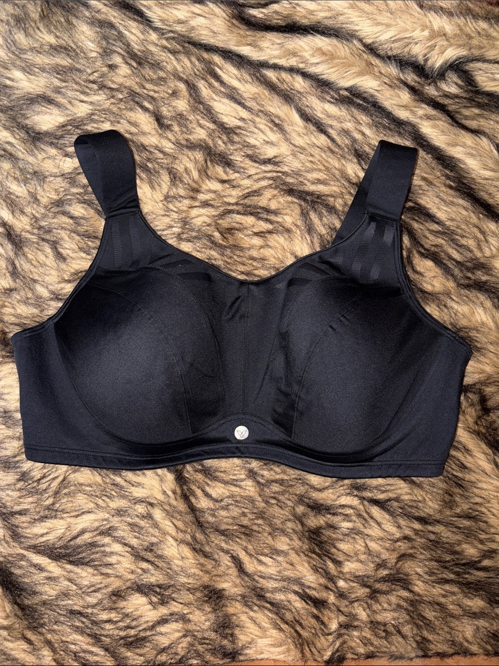 Livi Active Black Molded Underwire Full-Coverage Support Bra Size 46DDD
